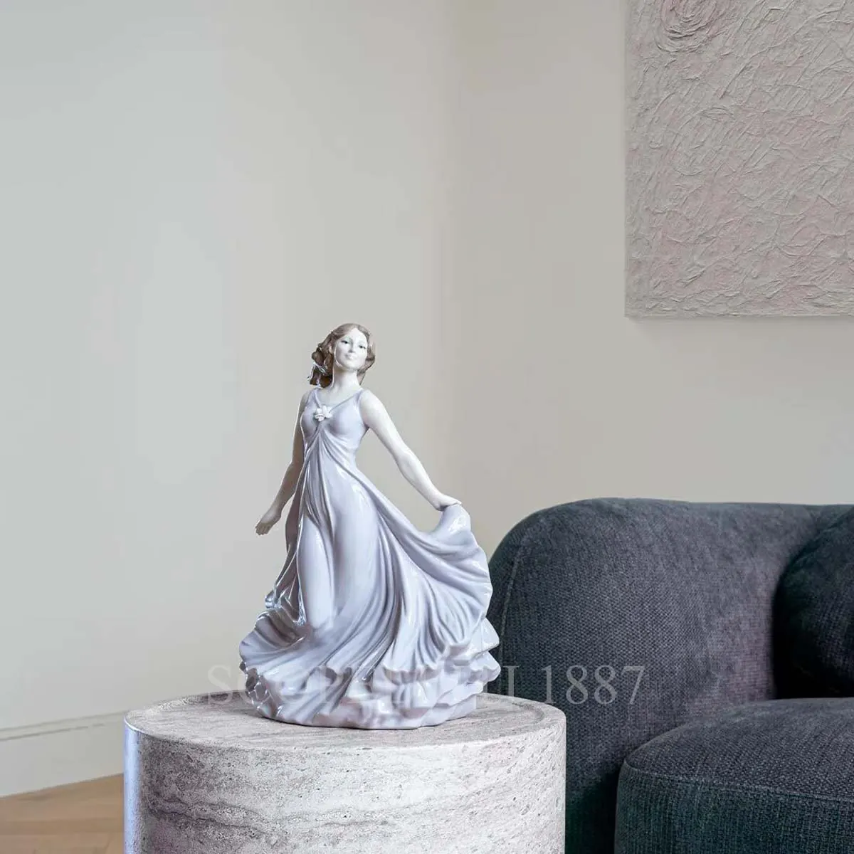 Lladro Lladró Figurine Dancing in the Wind 2