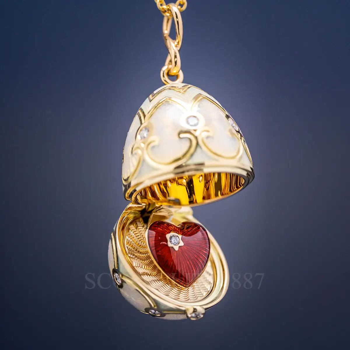 Fabergé Fabergé Heritage Heart Surprise Egg Pendant Gold 2