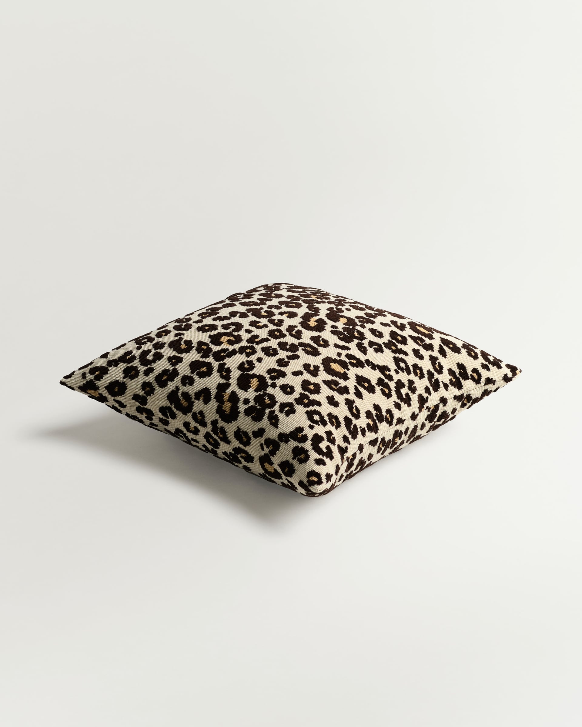 Nordic Knots Leopard – Beige 2