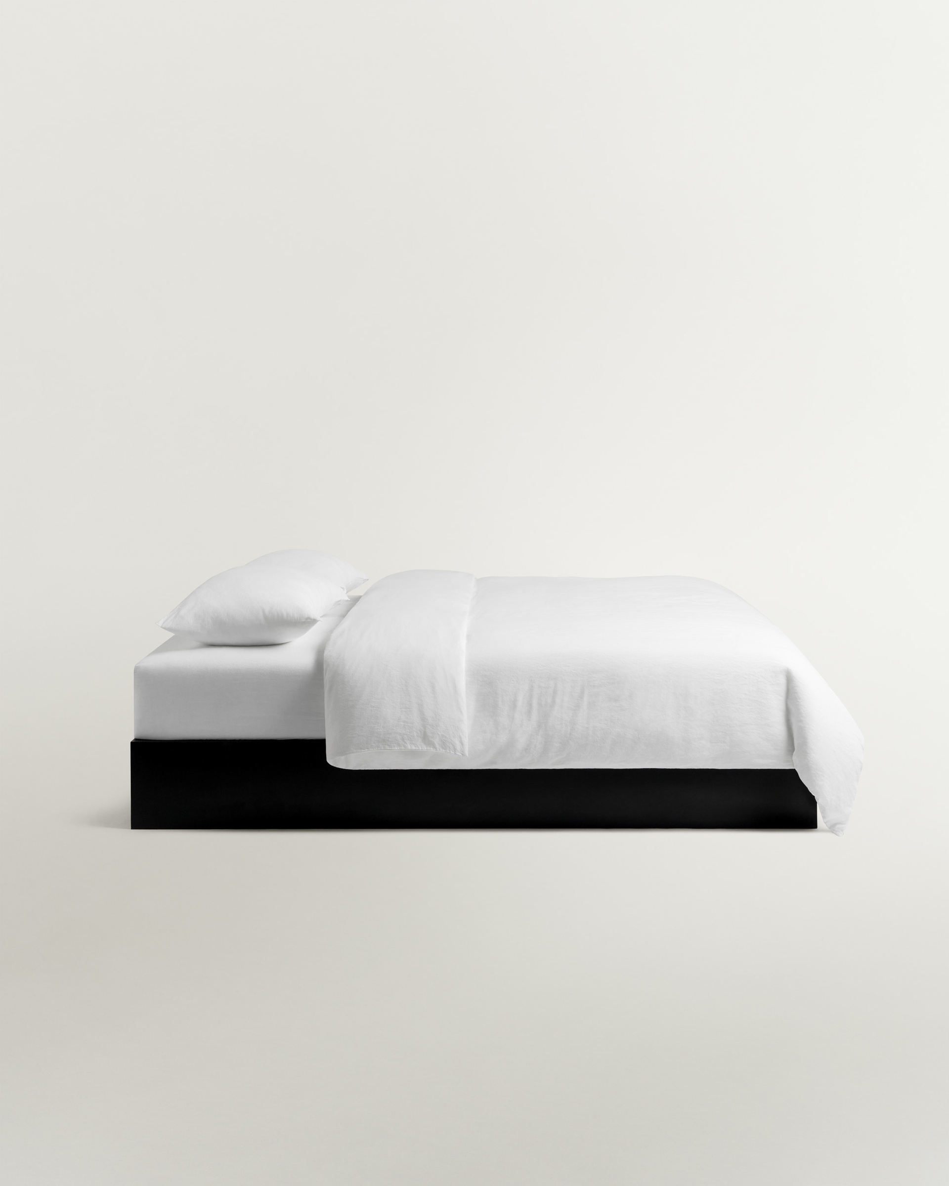 Nordic Knots Linen Blend Duvet Cover – Crisp White 2