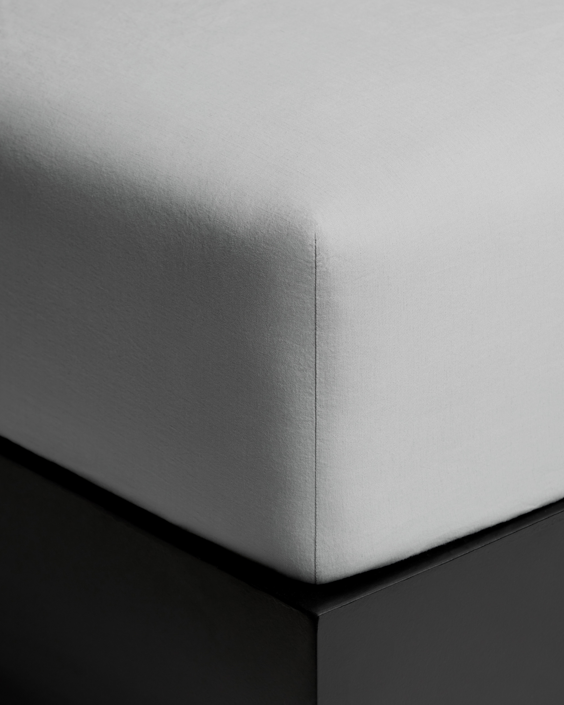 Nordic Knots Linen Blend Fitted Sheet – Mist 2