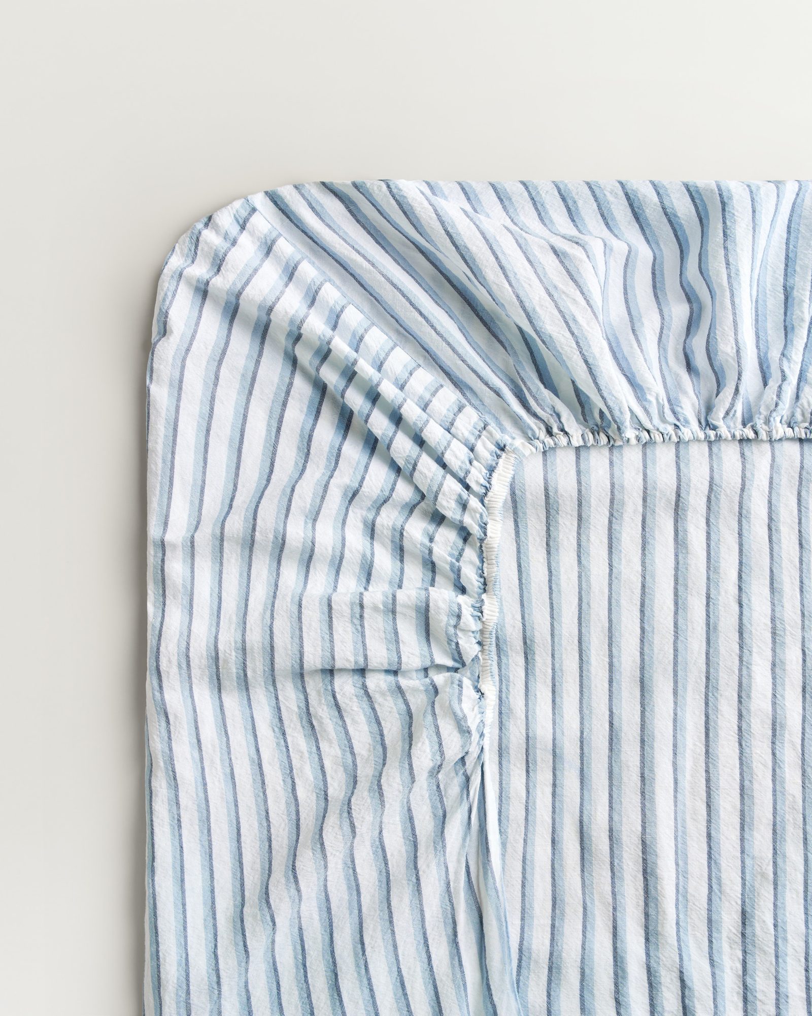 Nordic Knots Linen Blend Fitted Sheet – Stripes 1