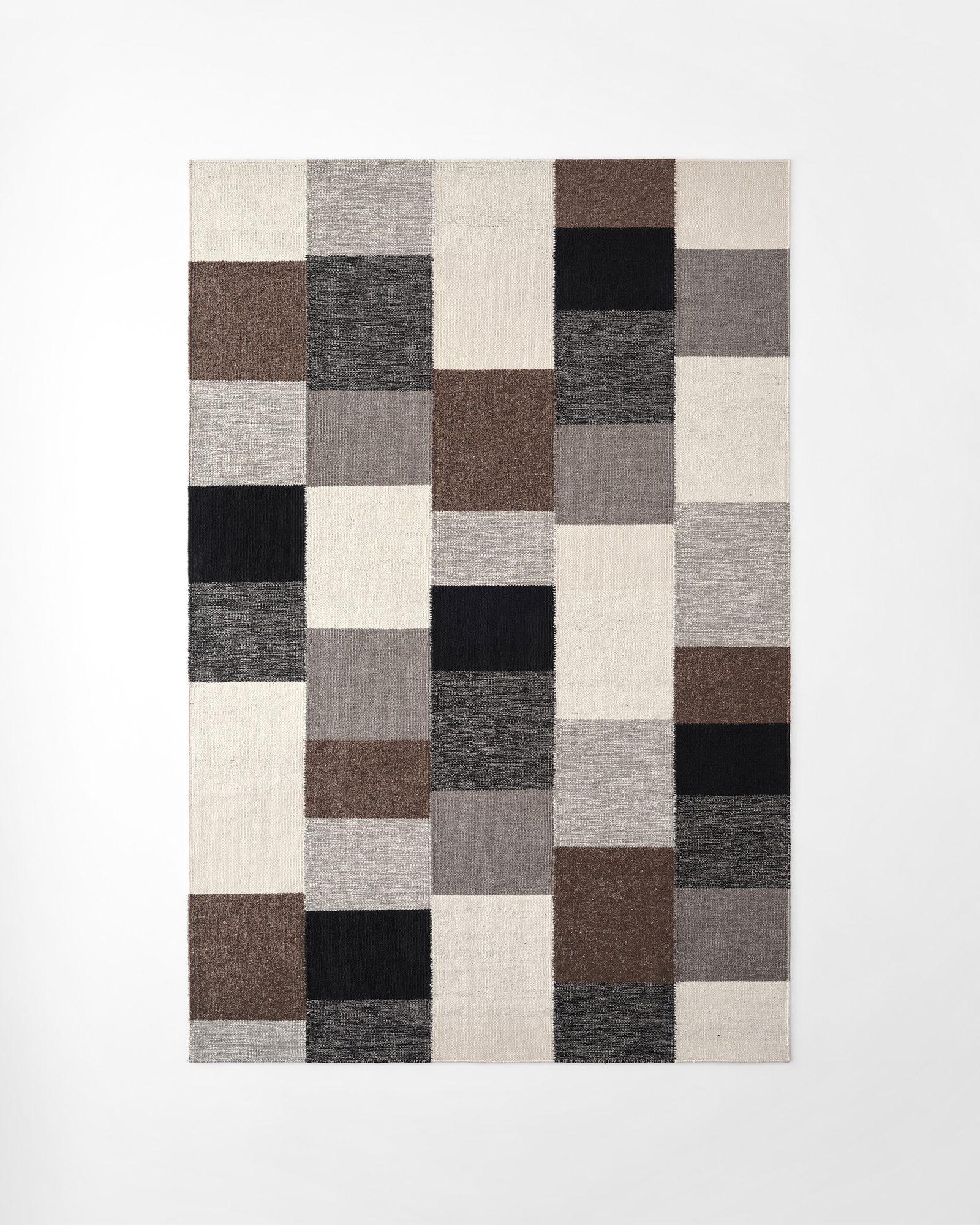 Nordic Knots Patchwork 02 – Black 1