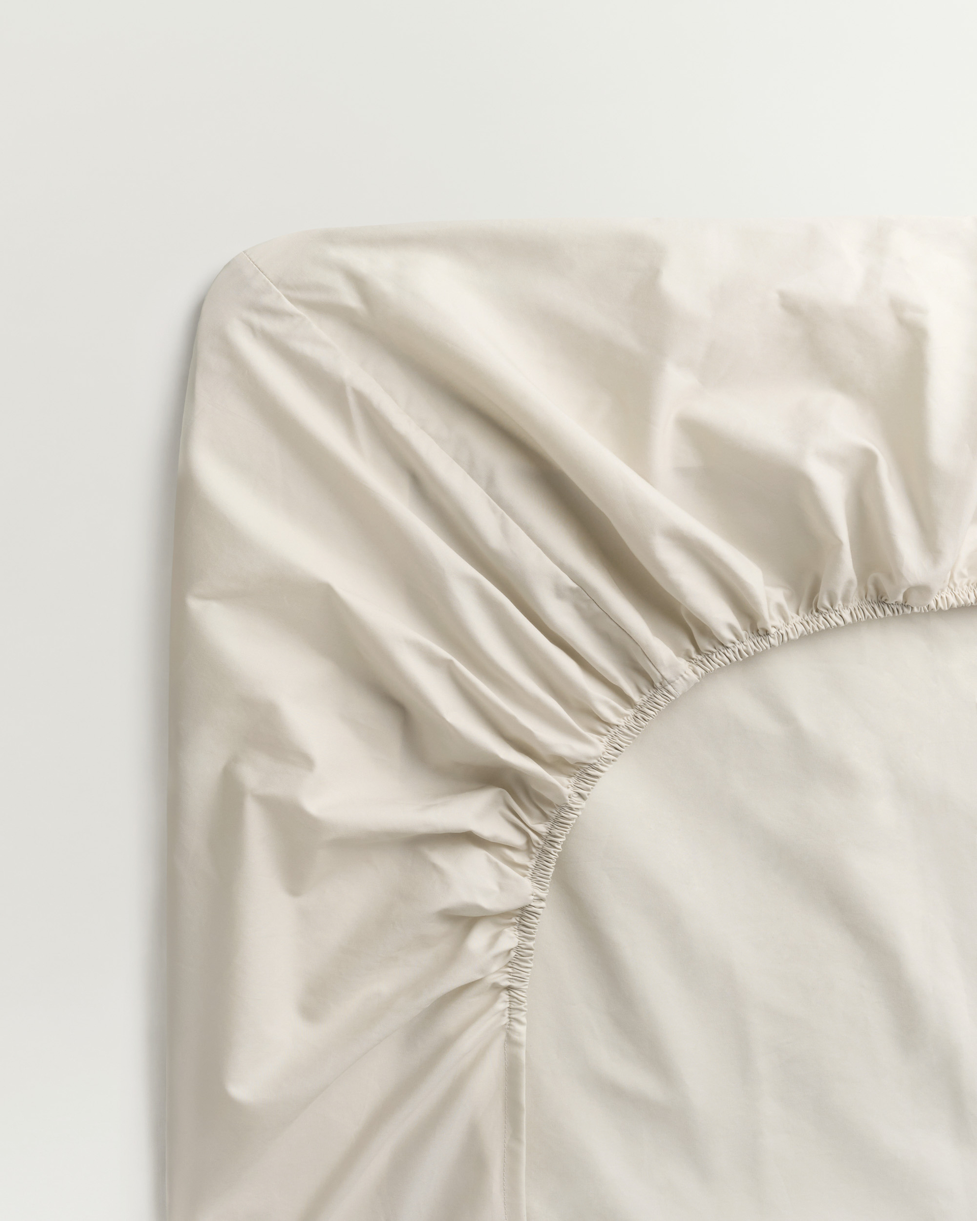 Nordic Knots Percale Fitted Sheet – Sand 1