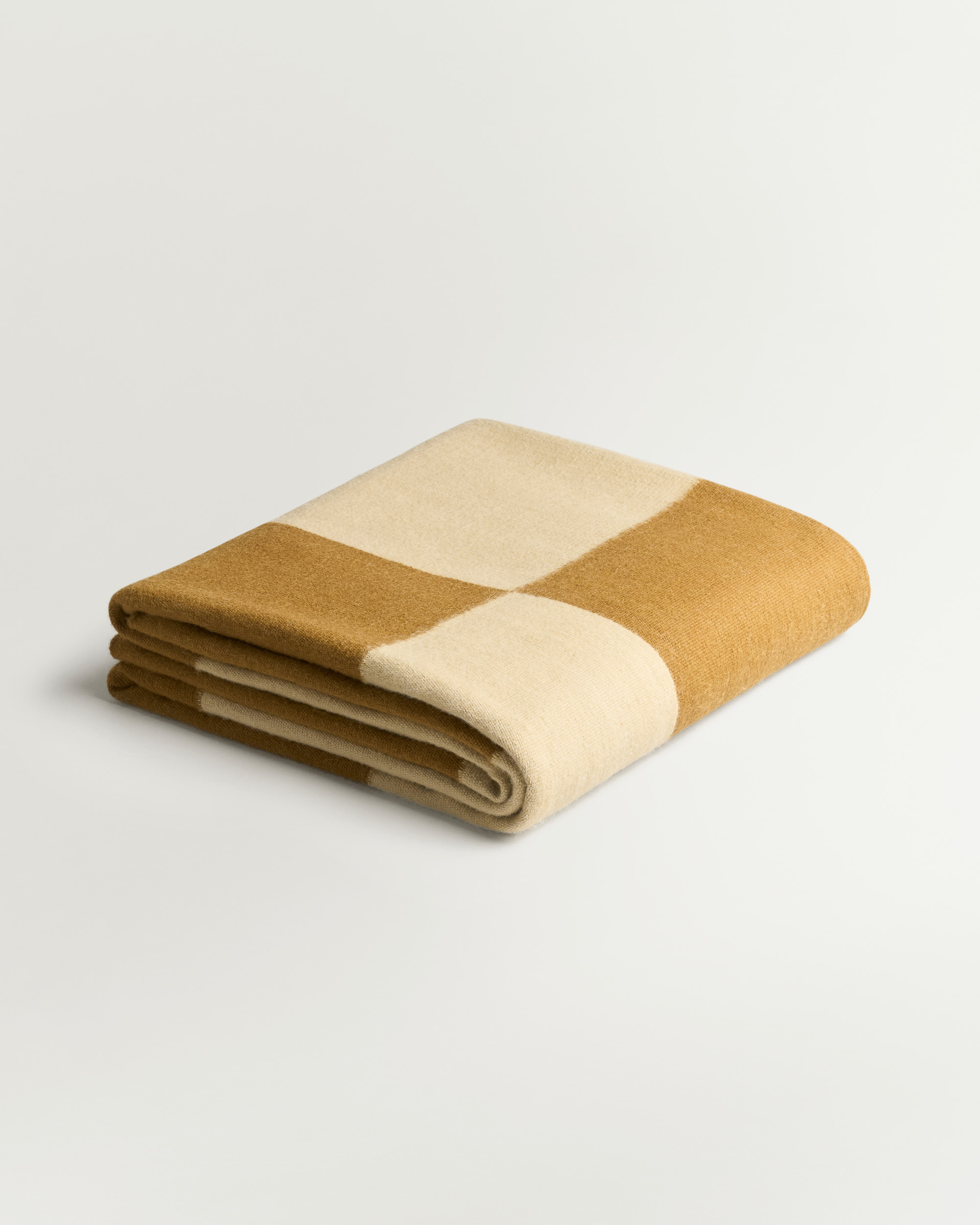 Nordic Knots Square Kilim – Leo 1
