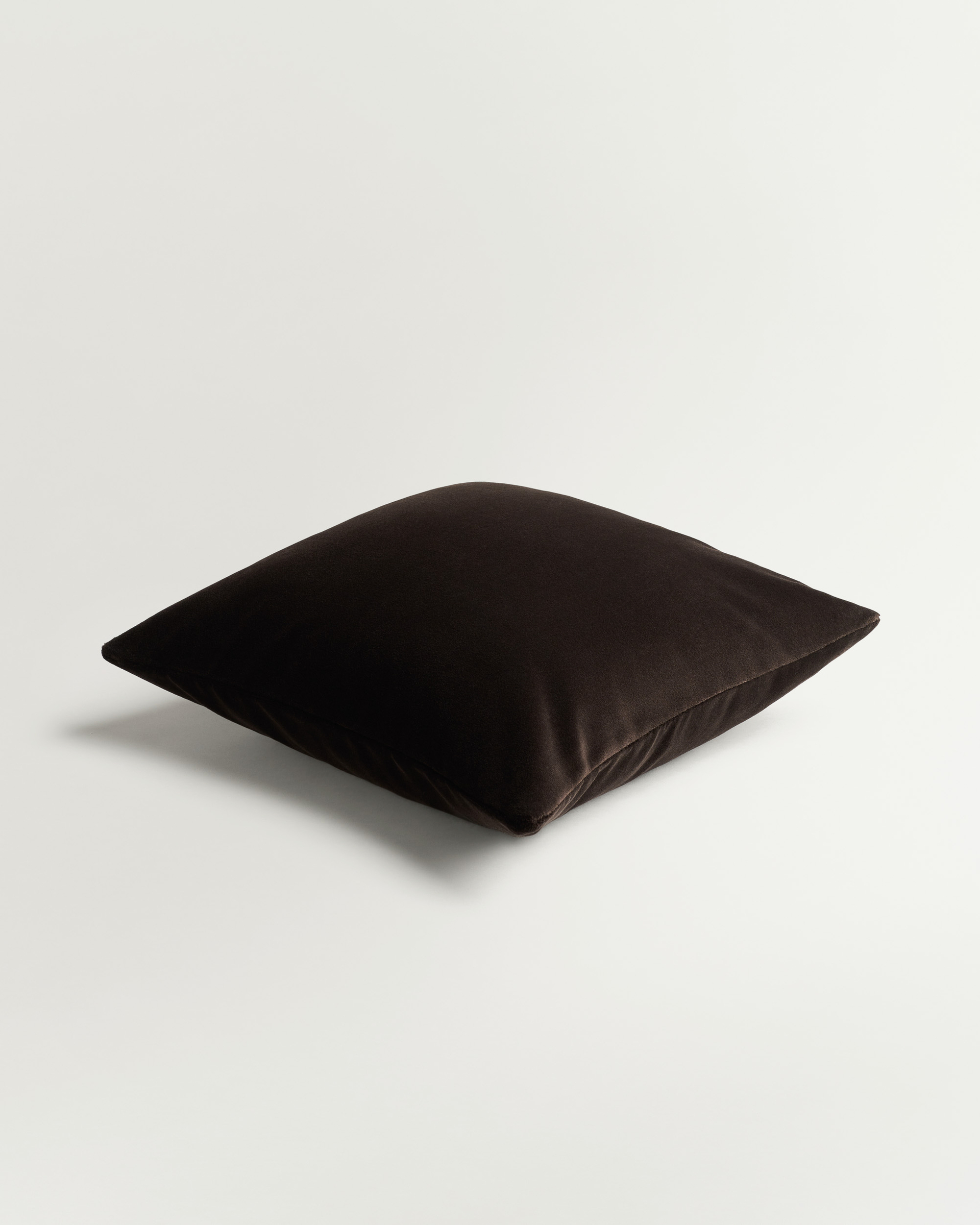 Nordic Knots Teddy Velvet – Walnut 2