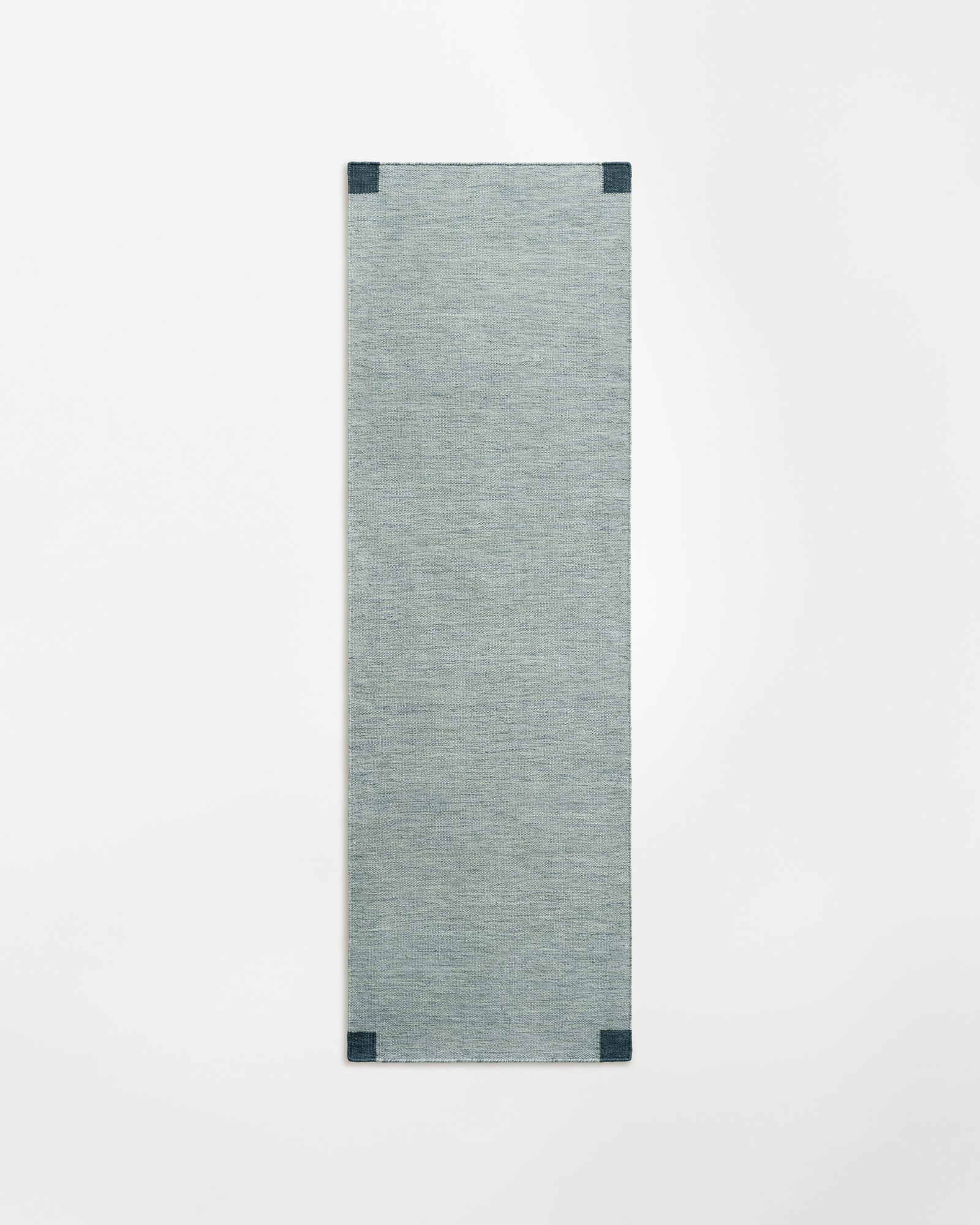 Nordic Knots Tradition Solid Runner – Blue 1